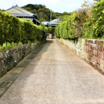 武家屋敷群の路地