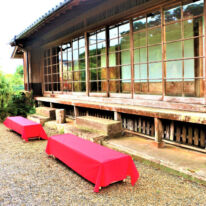 武家屋敷の庭と縁側